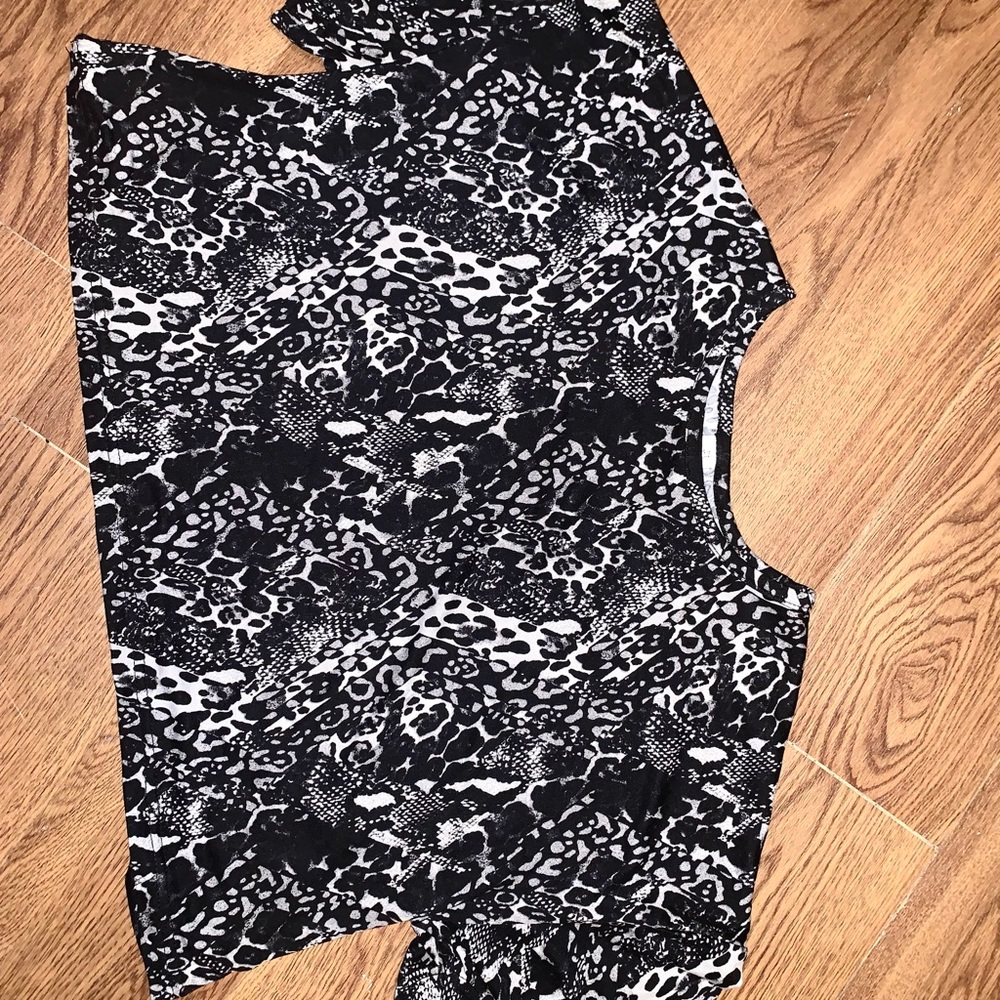 patterned cropped shirts